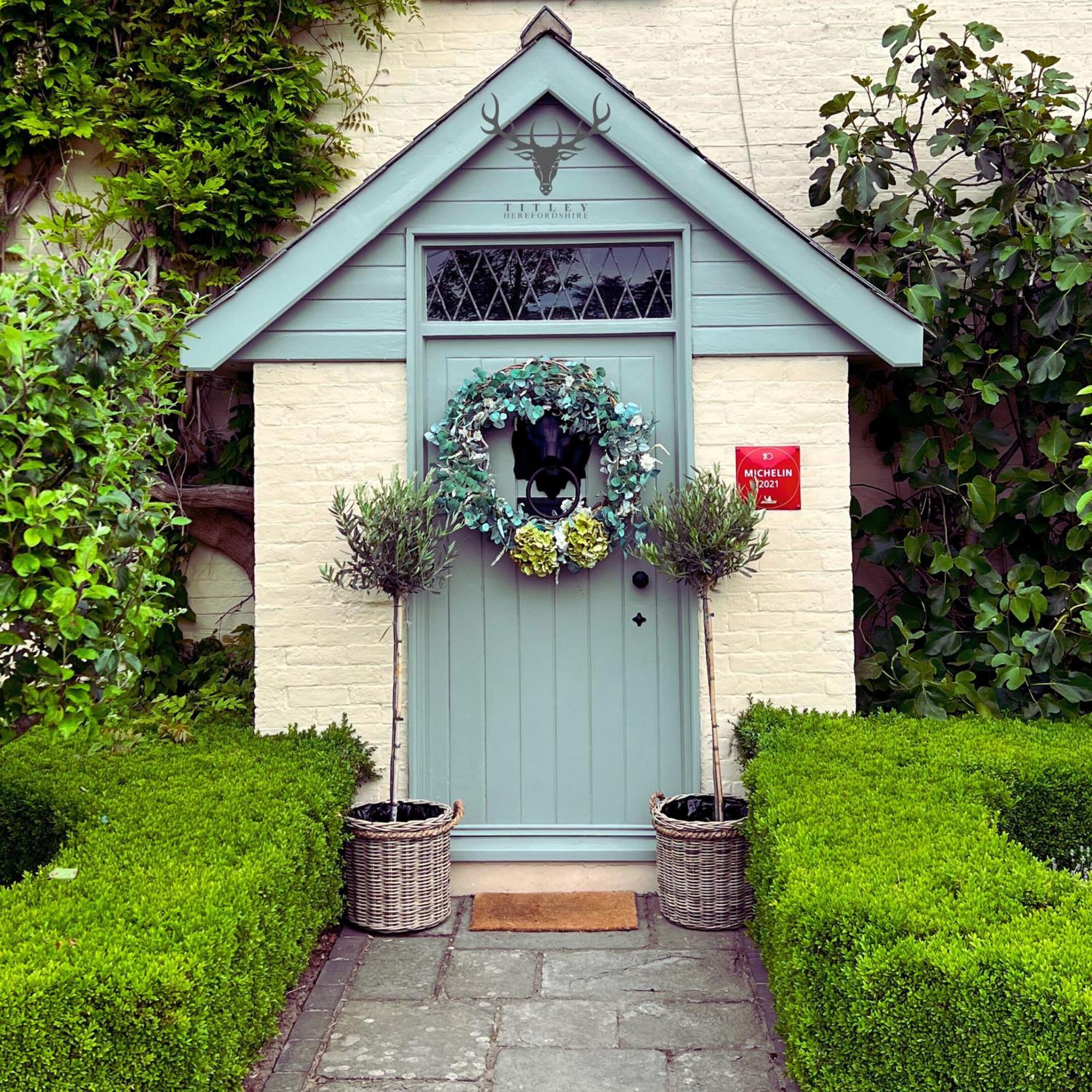 The Stagg Inn & Classic Car Experience Titley Exterior foto